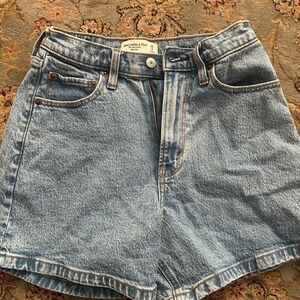 Abercrombie Women's Blue Denim Dad Shorts